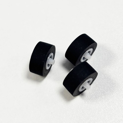 Cassette deck pinch - roller, for