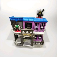 Mattel Batman GOTHAM CITY JAIL Toy Play Set Diorama Electric Chair Opening Doors