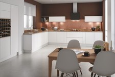 Handleless matt white kitchen - white,