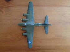 CORGI B-17 FLYING FORTRESS 1ST