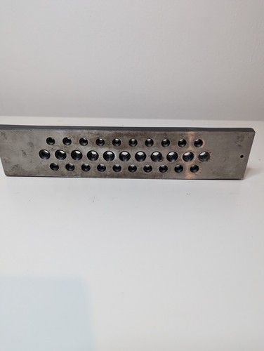 Round drawplate holes - holes, 9mm