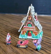 VTG Christmas House Thimble 24