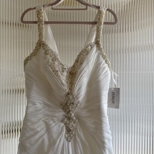 Enzoani Beautiful Range  wedding dress Grecian style beaded appliqué 16 New 