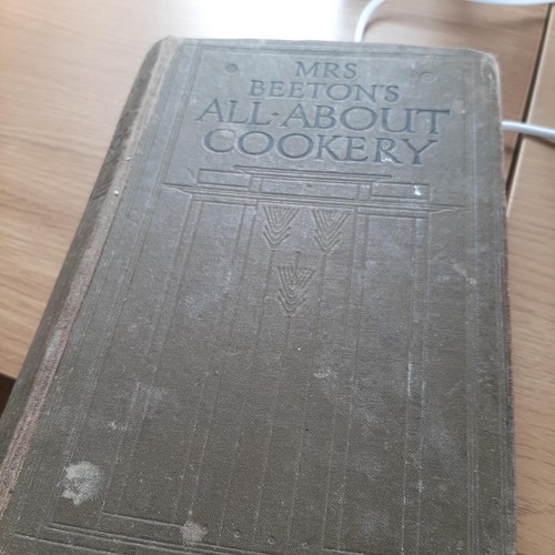 Vintage mrs beeton all about - beeton's,