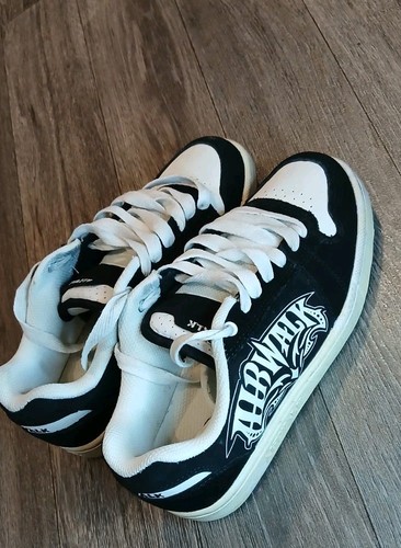 Rare vintage air walk - rare,