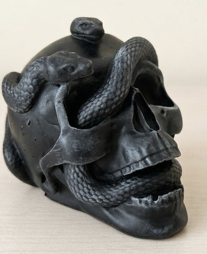 Skull ornament black gothic - ornament,