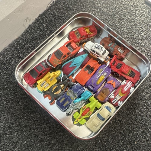 Used hot wheels - bundle, job