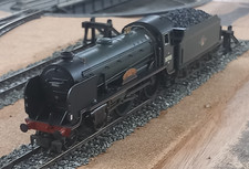 HORNBY 'OO' GAUGE R2181 BR GREEN 4-4-0 SCHOOLS CLASS V 30935 'SEVENOAKS'