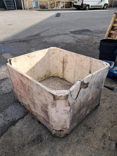 Dolav rigid plastic pallet box - dolav,