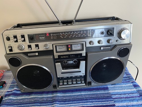 Aiwa vintage boombox radio - vintage,