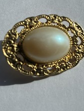 Vintage Avon 1970s/1980s gold