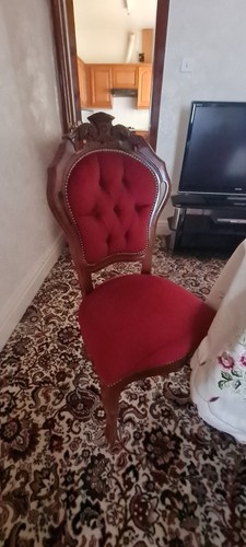 Dining table and chairs set - table,