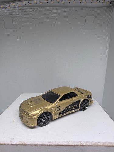 Hot wheels nissan - hot, skyline
