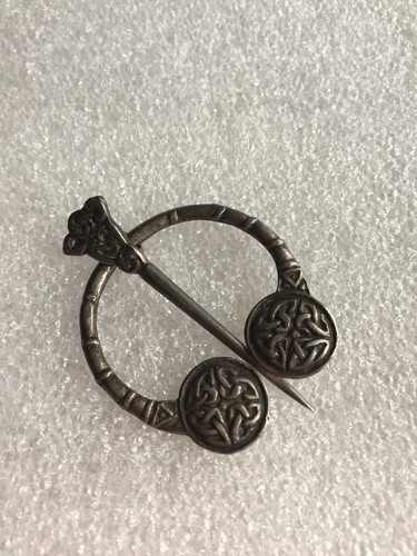 Brooch penannular fibula - brooch,