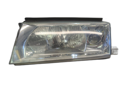 Skoda octavia 2001 headlight - skoda,