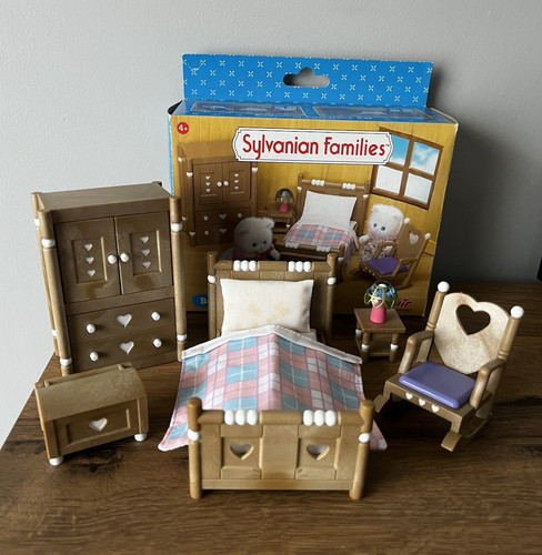 Sylvanian families master - families,