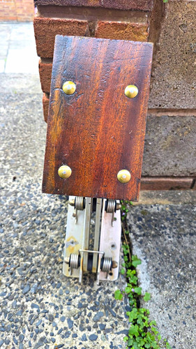 Outboard auxiliary bracket - auxiliary, for
