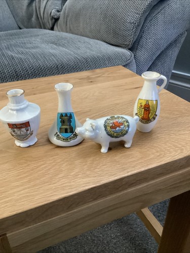 Crested china isle of wight - -,