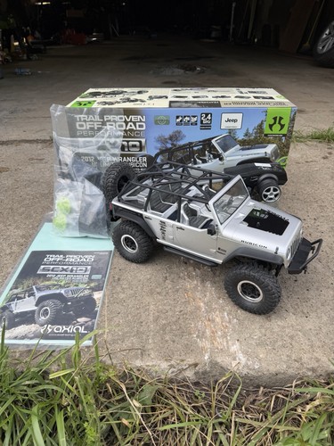 Rare axial scx10 2012 jeep - rare,