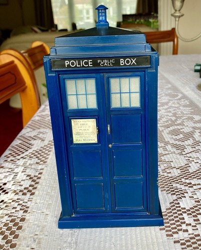 Doctor who tardis playset - doctor,
