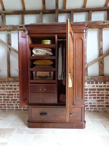 Victorian linen press - , armoire