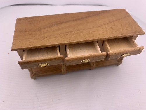Hickleton interiors dolls - 1:12,