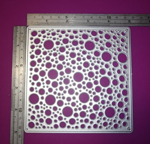 Circle hole square frame - square,