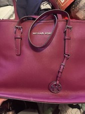 Micheal  kors handbag ( Jet
