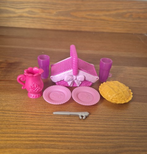 Vintage barbie picnic basket - vintage,