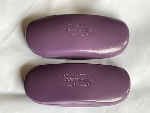 Two specsavers snap shut hard - snap,