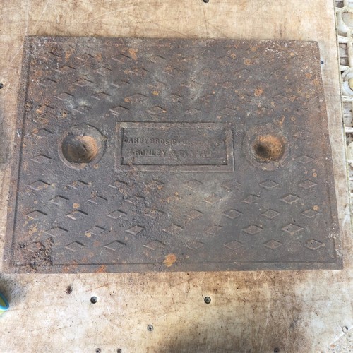 Cast iron manhole cover - cast, 657mm