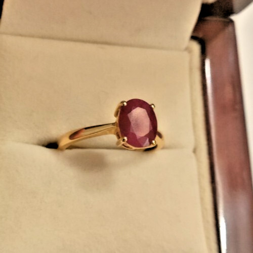 18ct yellow gold ruby - 18ct,