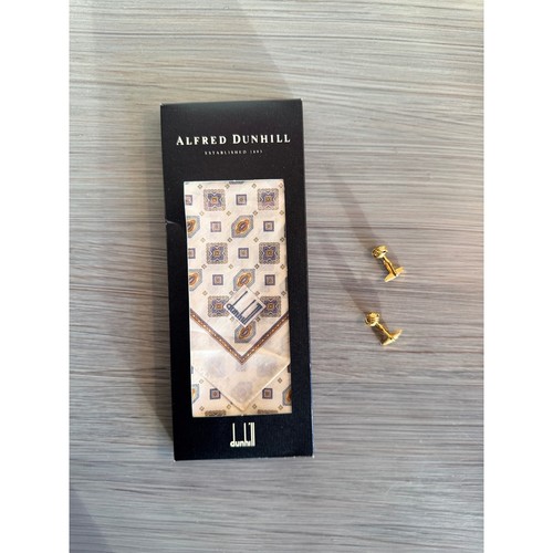 Alfred dunhill square - alfred,