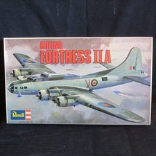 REVELL H-213.BOEING FORTRESS IIA.1;72 SCALE.OPEN PLASTIC BAG.VERY RARE KIT !!!!!