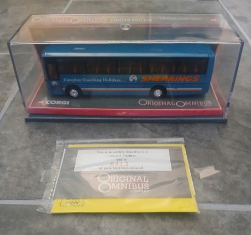 Corgi 42701 van hool - corgi, 1/76