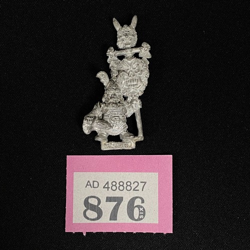 Dwarf standard bearer sgt - bearer,