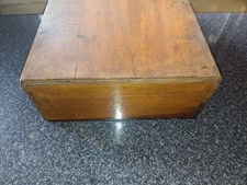 Vintage Lion Menucator