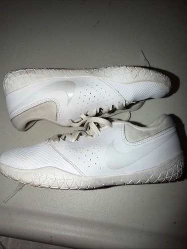 White nike cheer - cheer, size