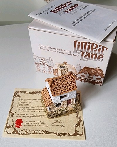 Millers lilliput lane - –,