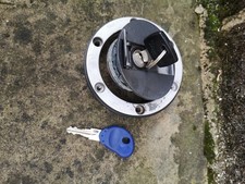 Speed Triple 1050 2005/10 Petrol Fuel Tank Locking Fuel Cap with 2 Keys