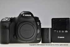 Canon EOS 5D Mark III 22.3MP