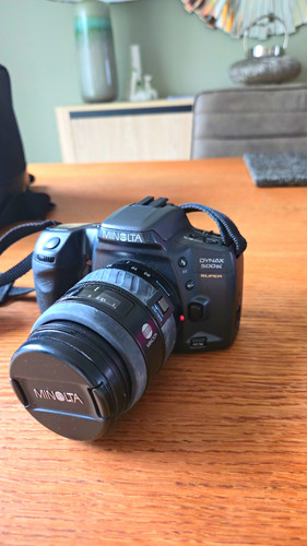 Minolta dynax 500si - minolta,