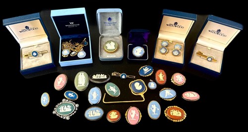 Wedgwood jasperware pins clips - jasperware,