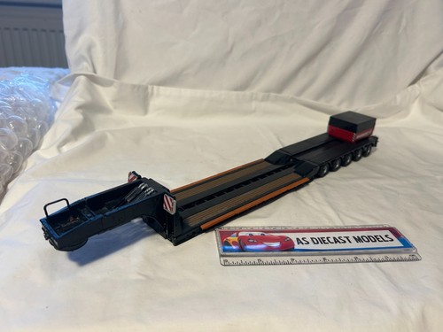 Corgi modern truck - corgi, black