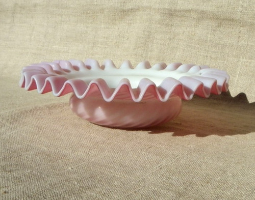 Opaline ruffled border cup - ruffled,