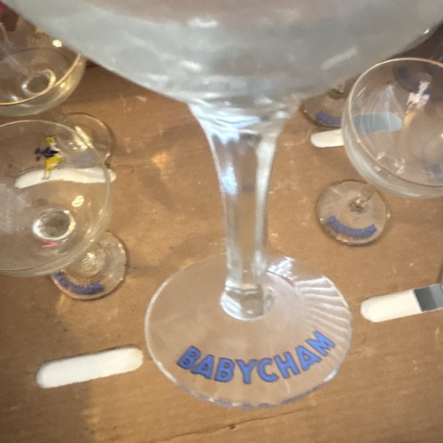 Babycham deer logo - deer, champagne