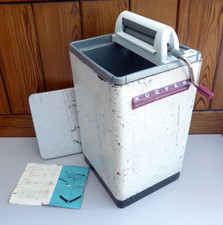 Vintage collectible Mettoy 1960's tinplate Hoover washing machine classic toy