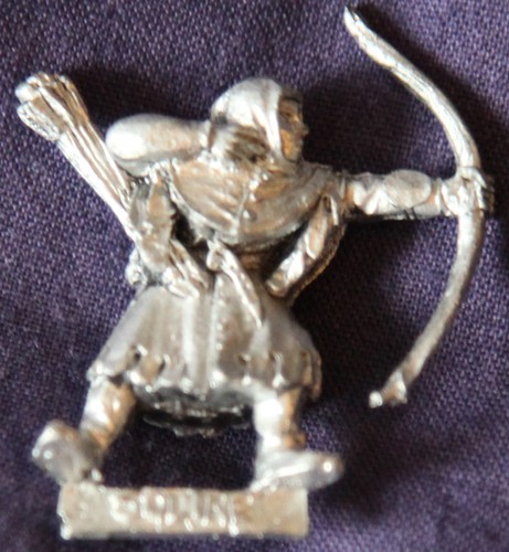 Bretonnian squire with bow - squire, 2