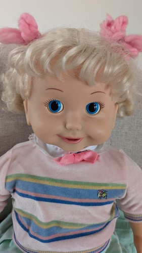Cricket vintage talking - talking, doll