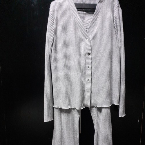 Womans pyjamas - womans,